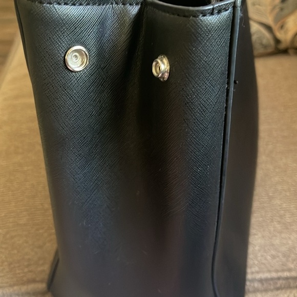 💥REACTION KENNETH COLE SHOULDER PURSE - Picture 9 of 9